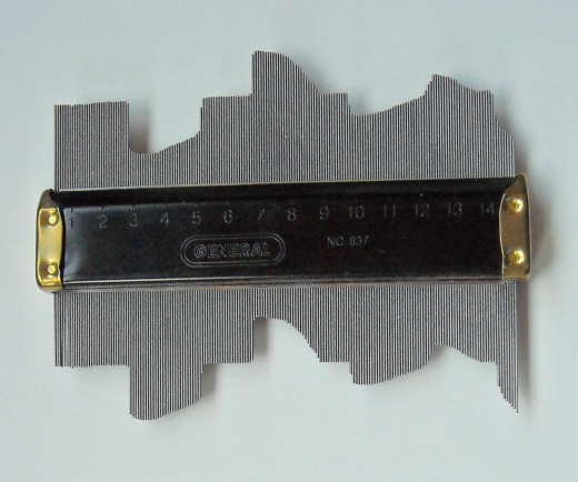 Contour gauge